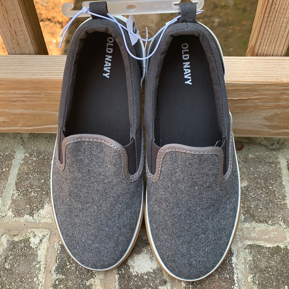 BOYS OLD NAVY SHOES